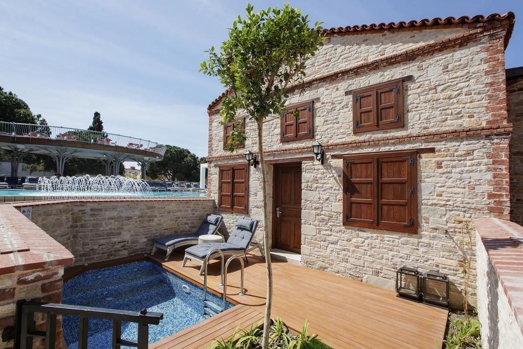 Doubletree By Hilton Kusadası Eksteriør bilde
