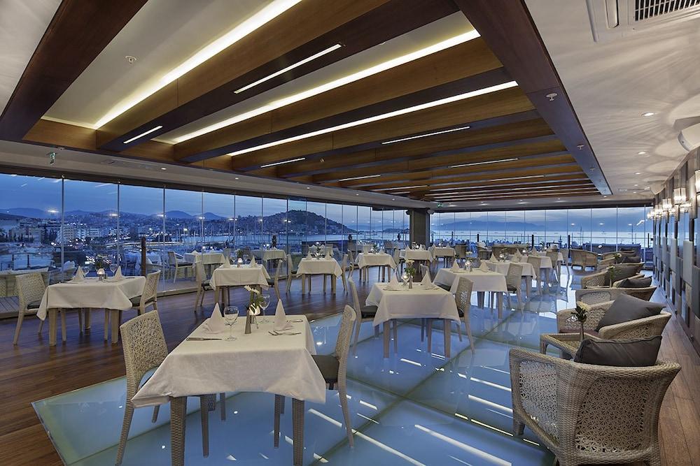 Doubletree By Hilton Kusadası Eksteriør bilde