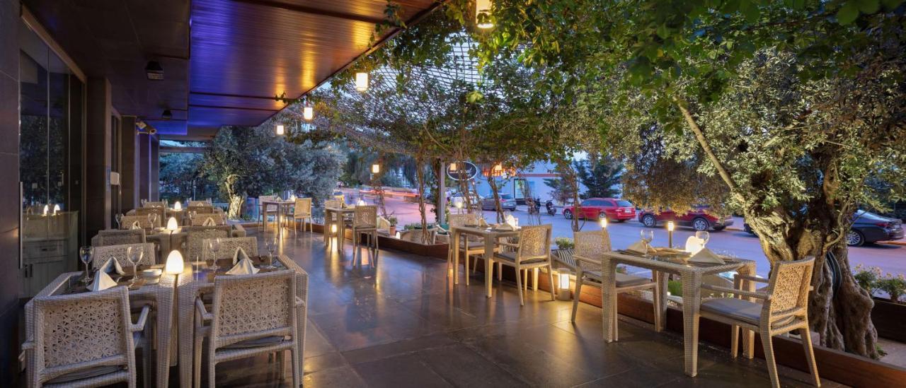 Doubletree By Hilton Kusadası Eksteriør bilde