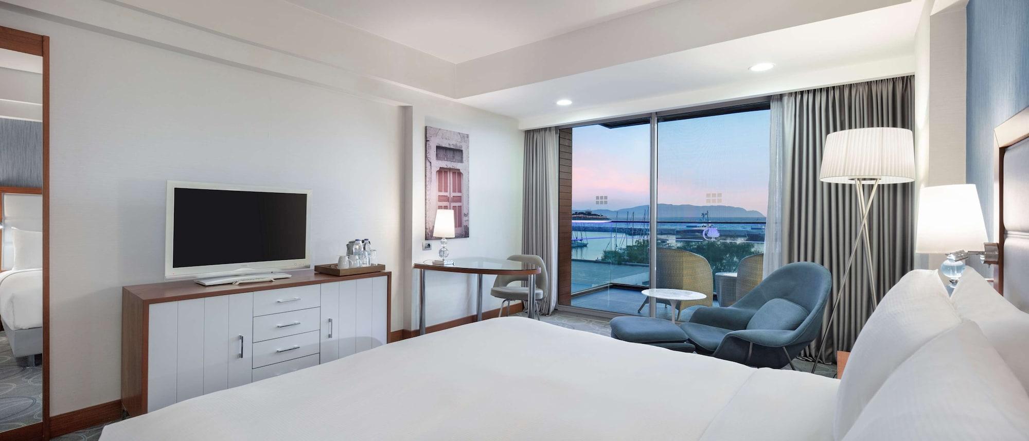 Doubletree By Hilton Kusadası Eksteriør bilde