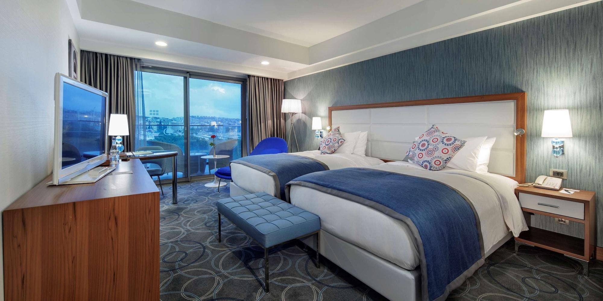 Doubletree By Hilton Kusadası Eksteriør bilde