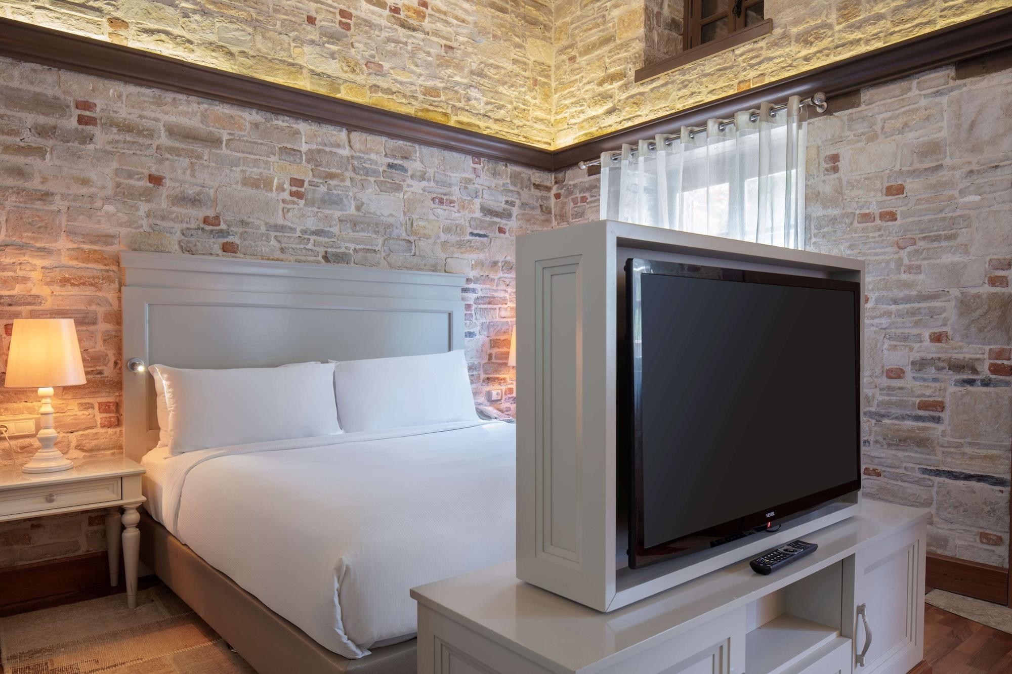 Doubletree By Hilton Kusadası Eksteriør bilde