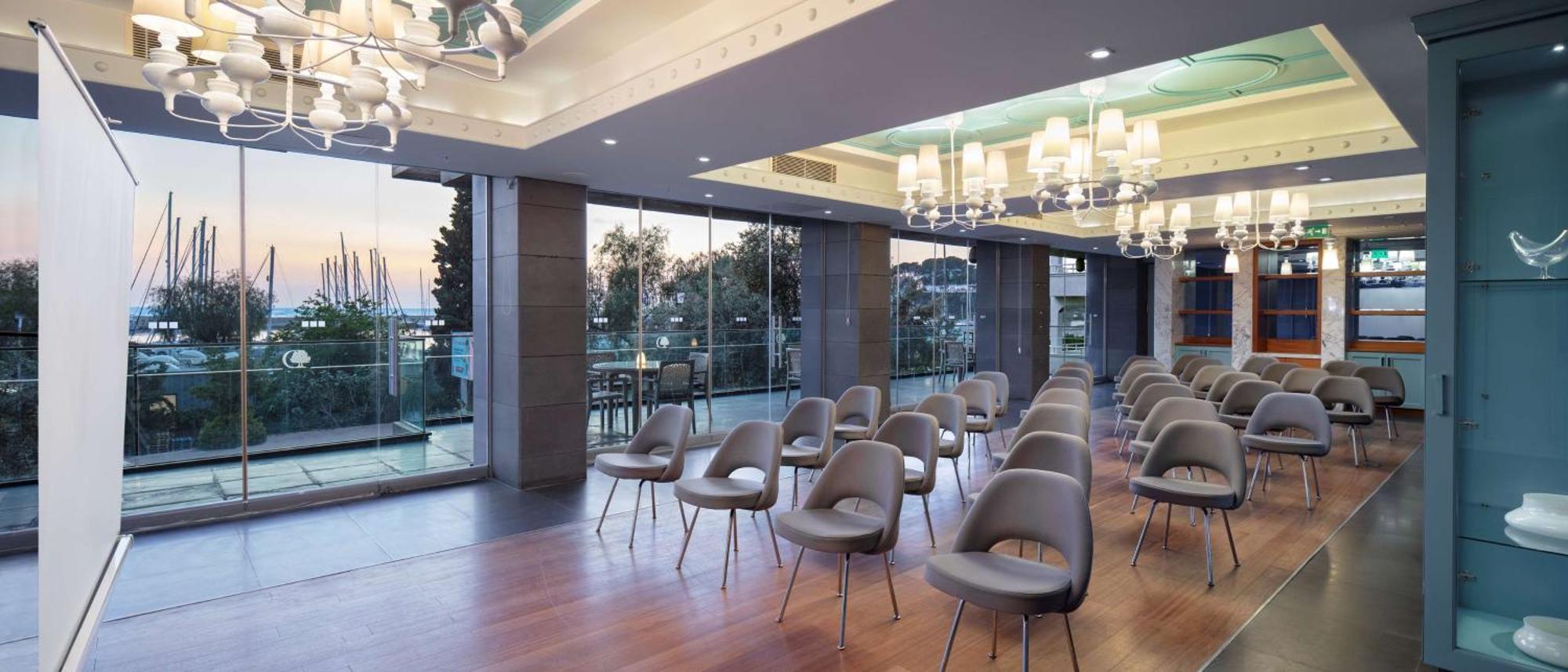 Doubletree By Hilton Kusadası Eksteriør bilde