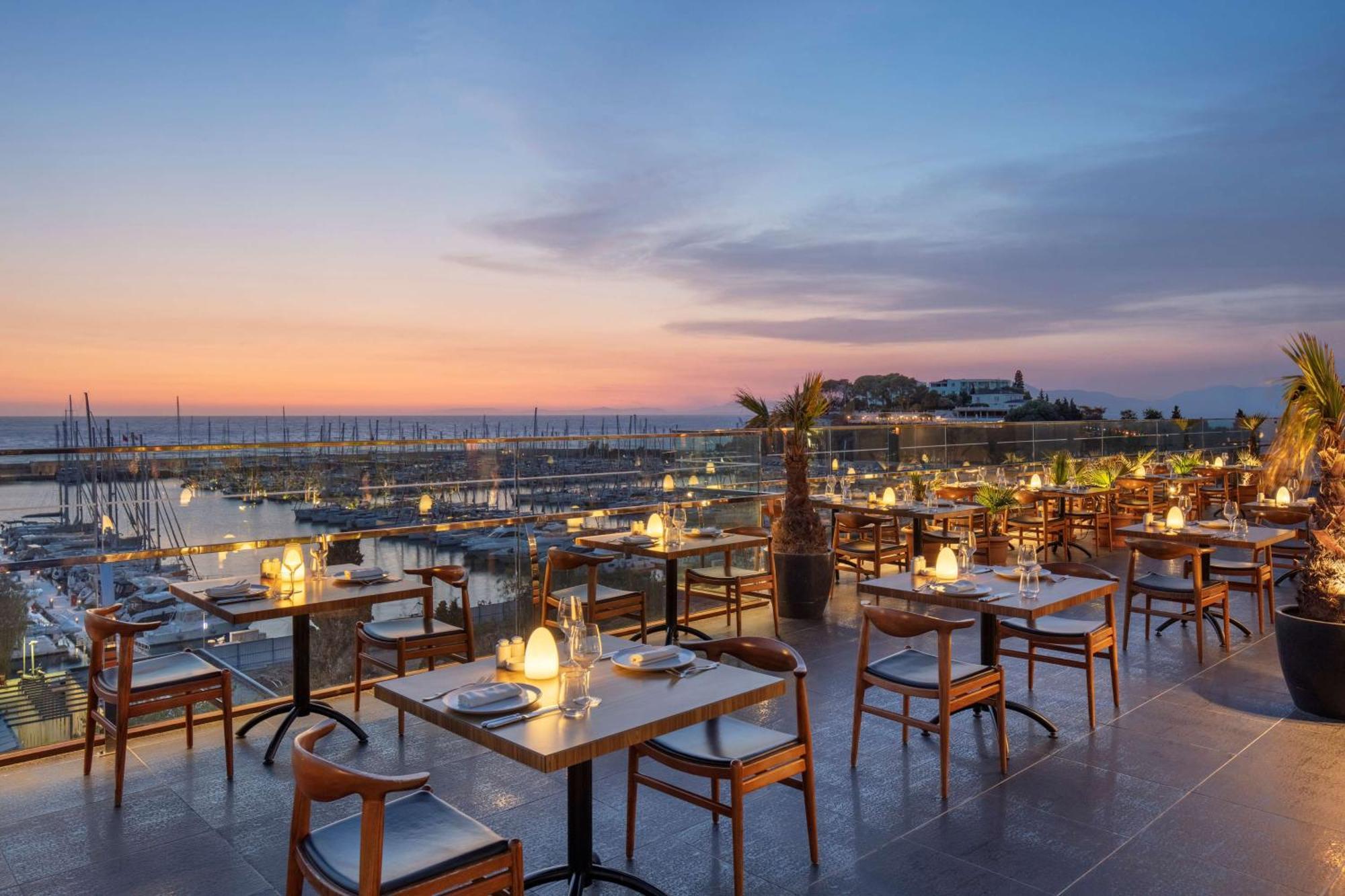 Doubletree By Hilton Kusadası Eksteriør bilde