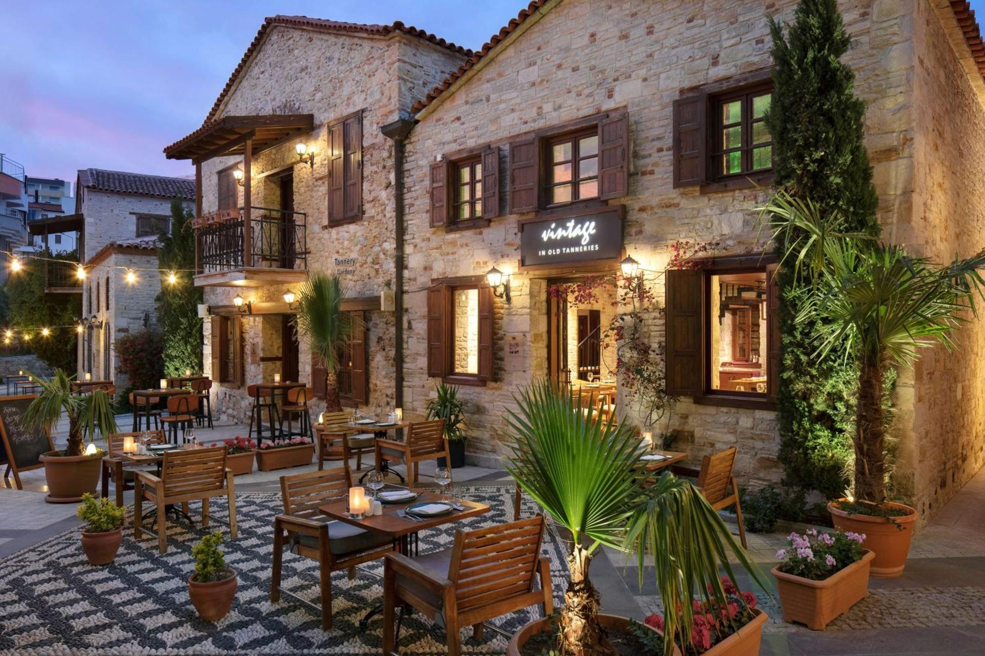 Doubletree By Hilton Kusadası Eksteriør bilde