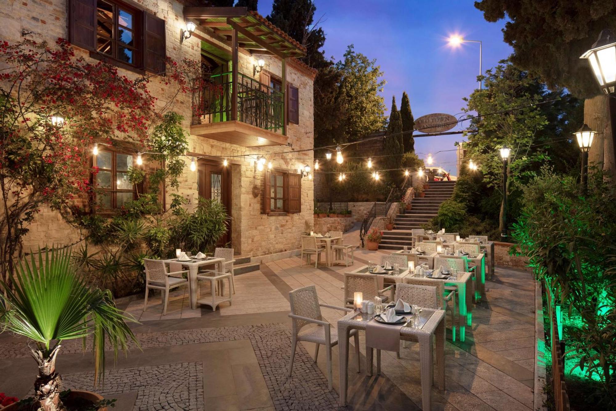 Doubletree By Hilton Kusadası Eksteriør bilde